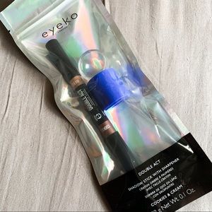 Eyeko • Double Act Shadow Stick W/ Sharpener
